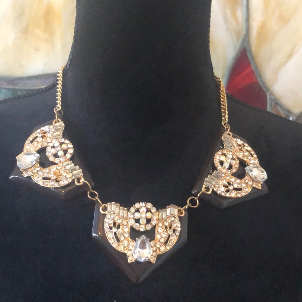 Statement necklace